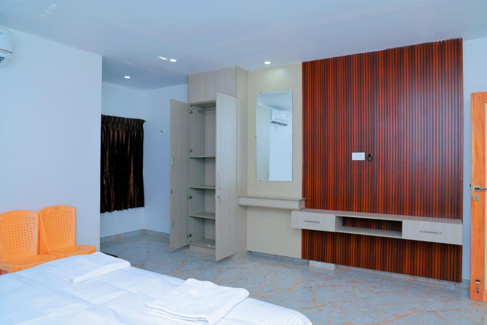 Grand Sangeetham Inn Tiruchchendūr Eksteriør bilde