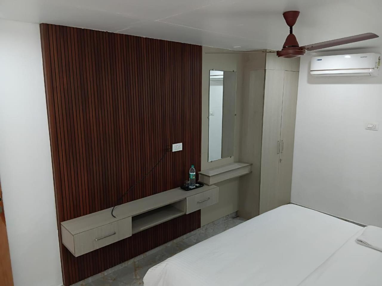 Grand Sangeetham Inn Tiruchchendūr Eksteriør bilde